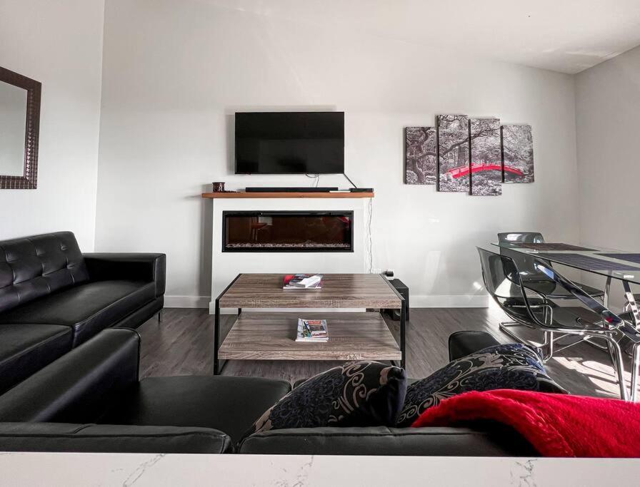 Eagle'S View Penthouse Appartement Victoria Buitenkant foto