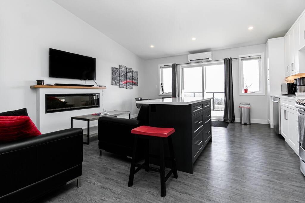 Eagle'S View Penthouse Appartement Victoria Buitenkant foto
